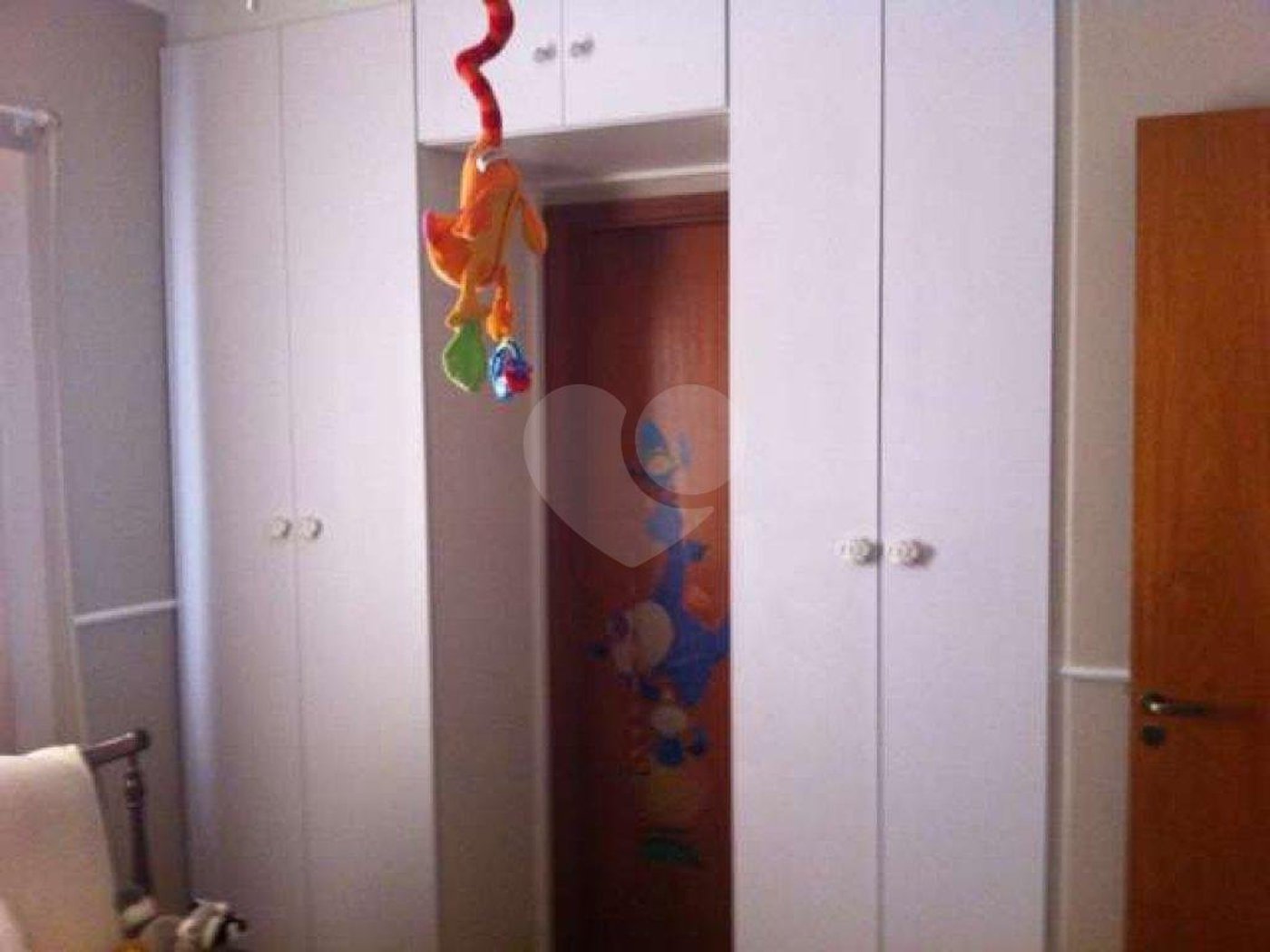 Sobrado à venda com 3 quartos, sendo 2 suítes,  em Jardim das Vertentes, São Paulo, SP