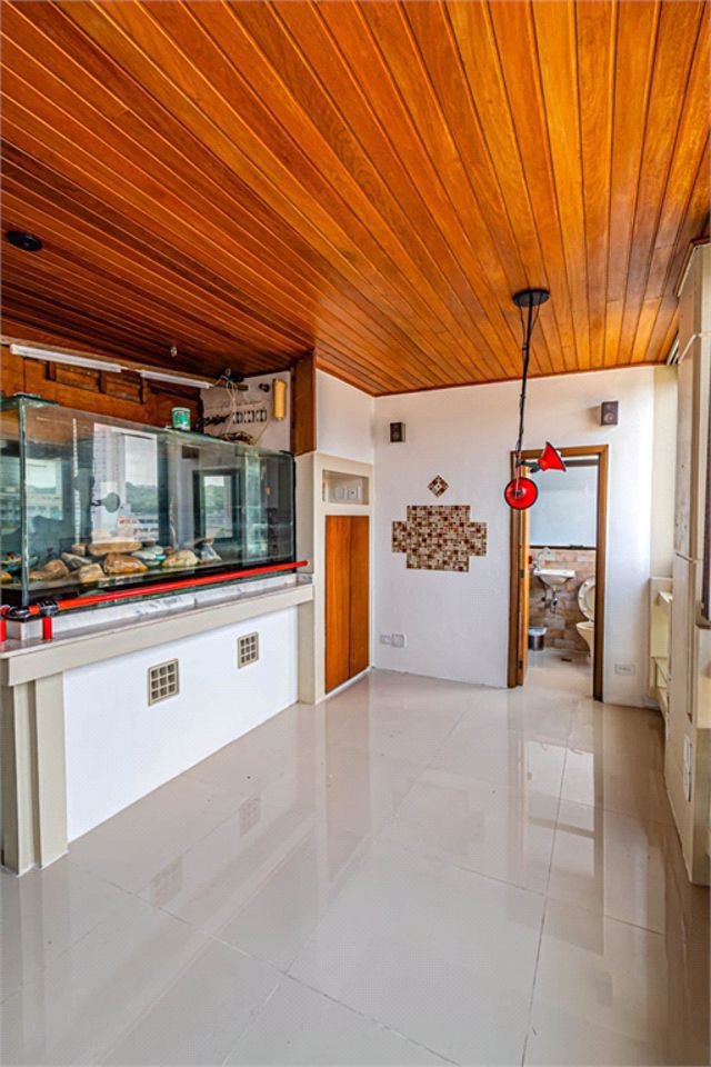 Sala Comercial à Venda na Encruzilhada – 100 M² – Santos/Sp