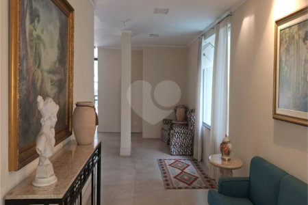 Apartamento à venda com 3 quartos, sendo 1 suíte, em Indianópolis, São Paulo, SP