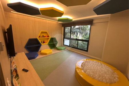 Apartamento à venda com 2 quartos em Vila Suzana, São Paulo, SP