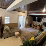 Casa à Venda no Santa Marta com 3 Suítes e Piscina