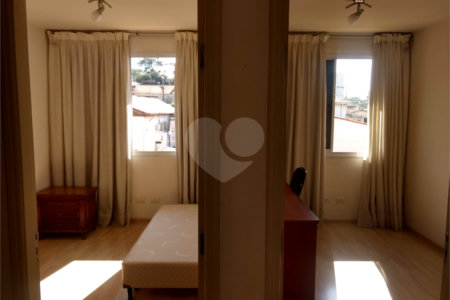 Casa à venda com 3 quartos, sendo 1 suíte,  no condomínio Villaggio DI Firenze, São Paulo - SP