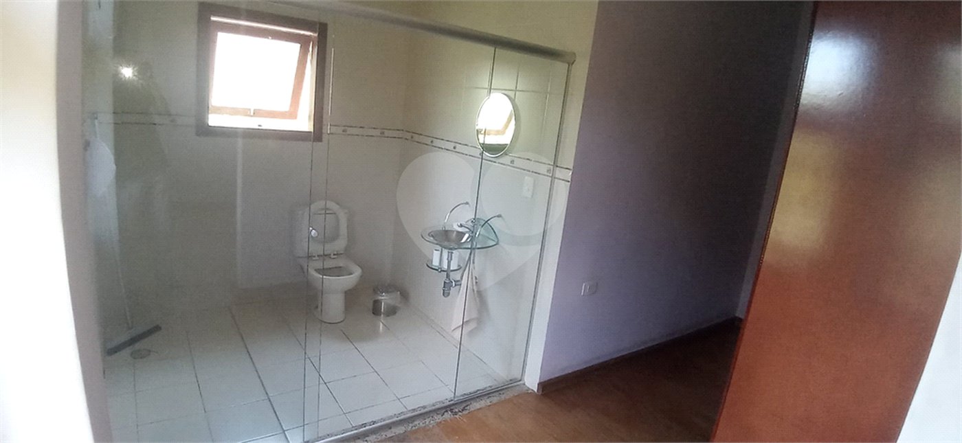 Casa à venda com 5 quartos, sendo 1 suíte, em Roseira, Mairiporã, SP