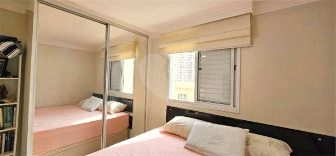 Apartamento à venda com 3 quartos, sendo 1 suíte,  em Vila Paulista, São Paulo, SP