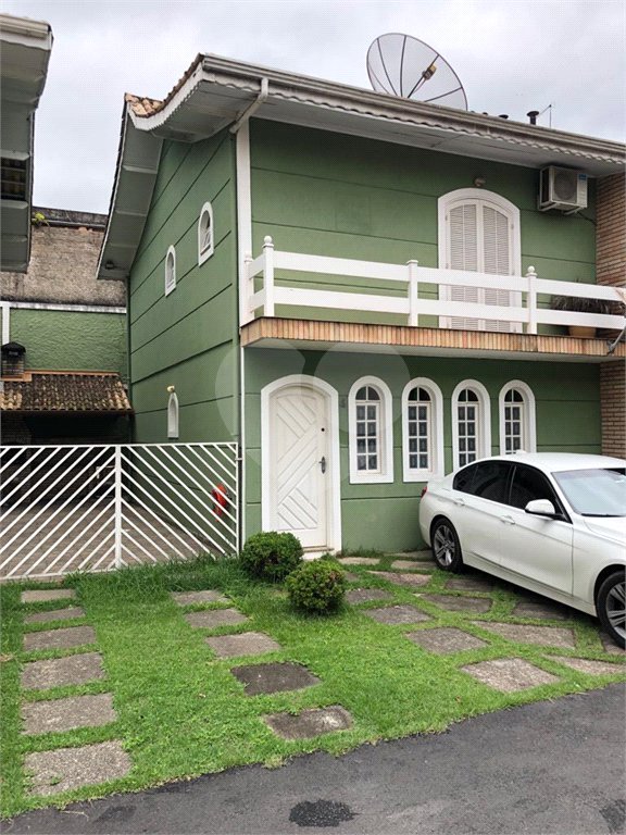 Casa à venda com 3 quartos, sendo 1 suíte, no condomínio Jardim das Pedras, São Paulo - SP