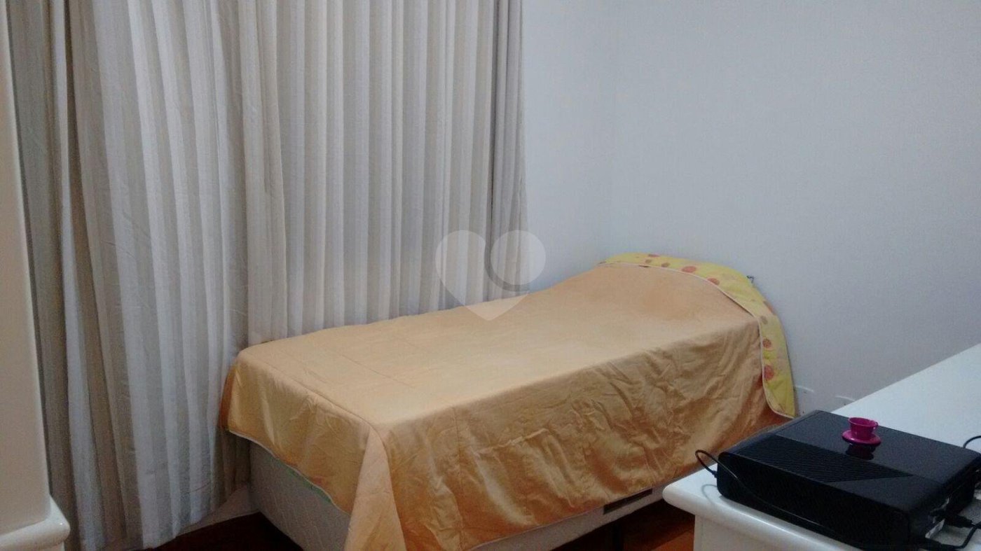 Casa à venda com 2 suítes no condomínio Morada do Sol, São Paulo - SP