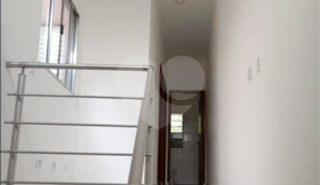 Sobrado à venda com 3 quartos, sendo 1 suíte,  em Jardim Las Vegas, Santo André, SP