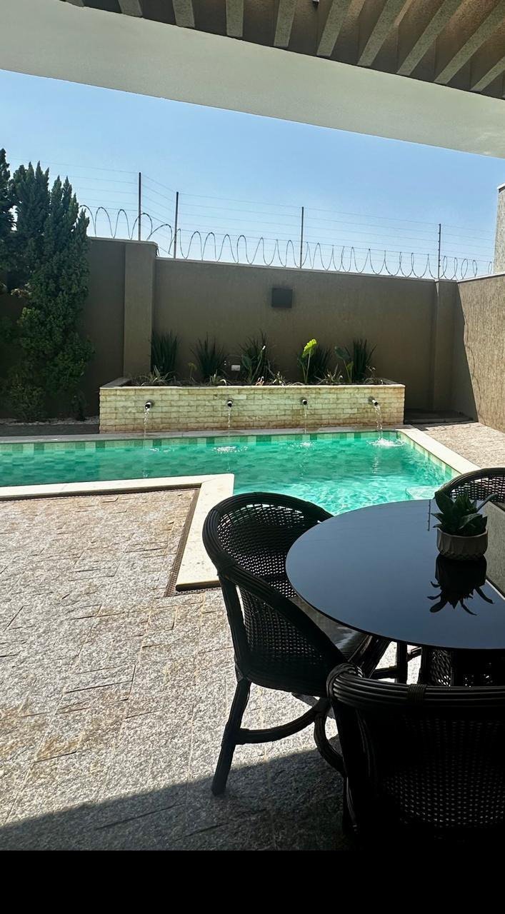 Casa de alto padrão à venda com 8 quartos em Condomínio Residencial Portal das Águas, Três Lagoas - MS