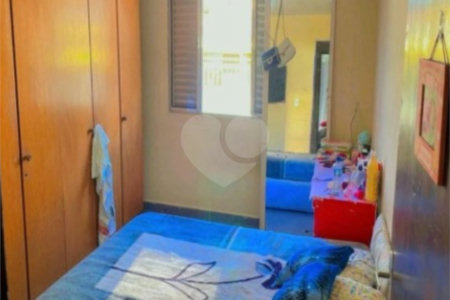 Sobrado à venda com 4 quartos, sendo 1 suíte, em Parque Nações Unidas, São Paulo, SP