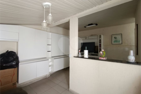 Casa à venda com 4 quartos, sendo 1 suíte,  em Jardim Armênia, Mogi das Cruzes, SP