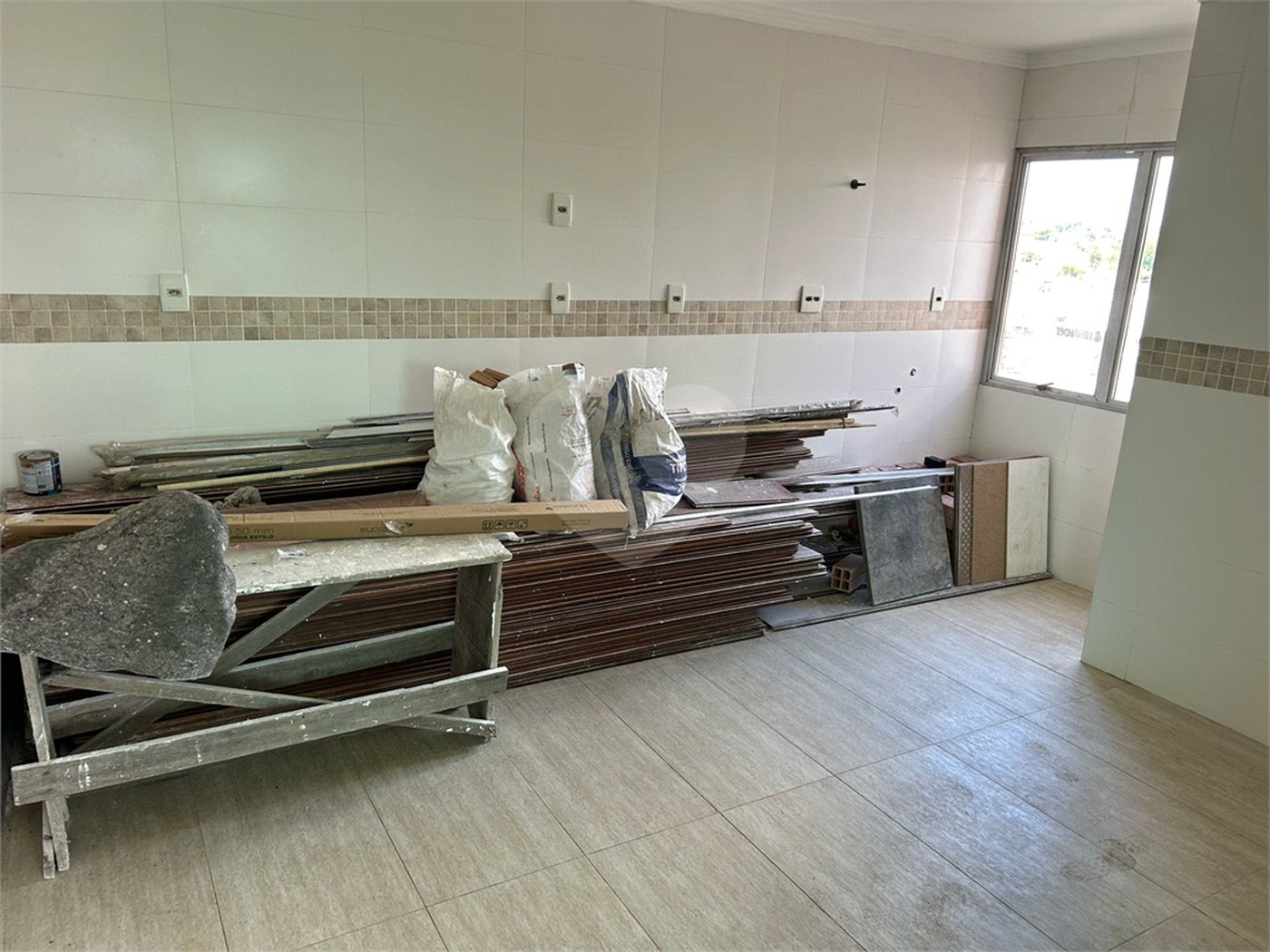 Apartamento à venda com 4 quartos, sendo 2 suítes, em Vila Partenio, Mogi das Cruzes, SP