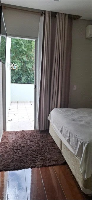 Sobrado à venda com 3 quartos, sendo 1 suíte, em Jardim Ana Maria, São Paulo, SP