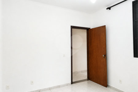 Casa à venda com 2 quartos, sendo 1 suíte, em Vila Santa Rita, Sorocaba, SP