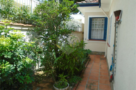 Casa Térrea à venda com 3 quartos em Campo Belo, São Paulo, SP