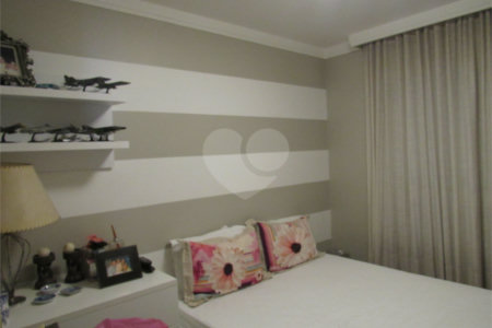Apartamento à venda com 4 quartos, sendo 3 suítes, em Jardim Londrina, São Paulo, SP