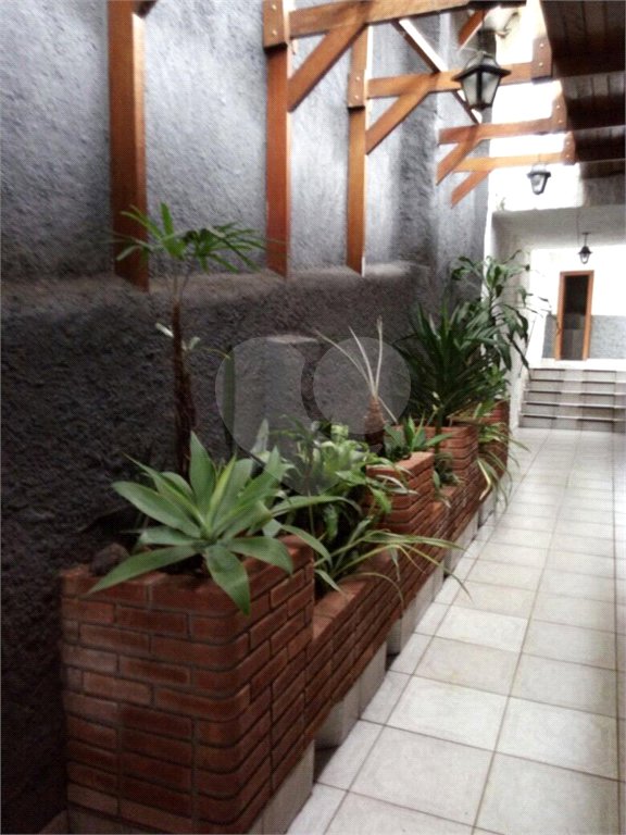 Sobrado à venda com 4 quartos em Jardim Ana Maria, Santo André, SP