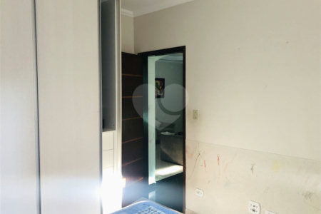 Casa à venda com 3 quartos, sendo 1 suíte, em Vila Suissa, Mogi das Cruzes, SP