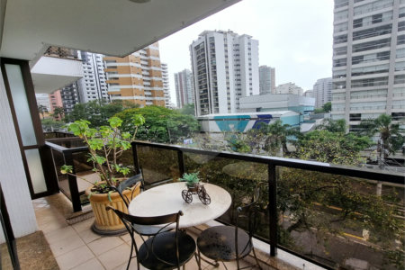 Apartamento à venda com 3 quartos, sendo 1 suíte, em Santana, São Paulo, SP