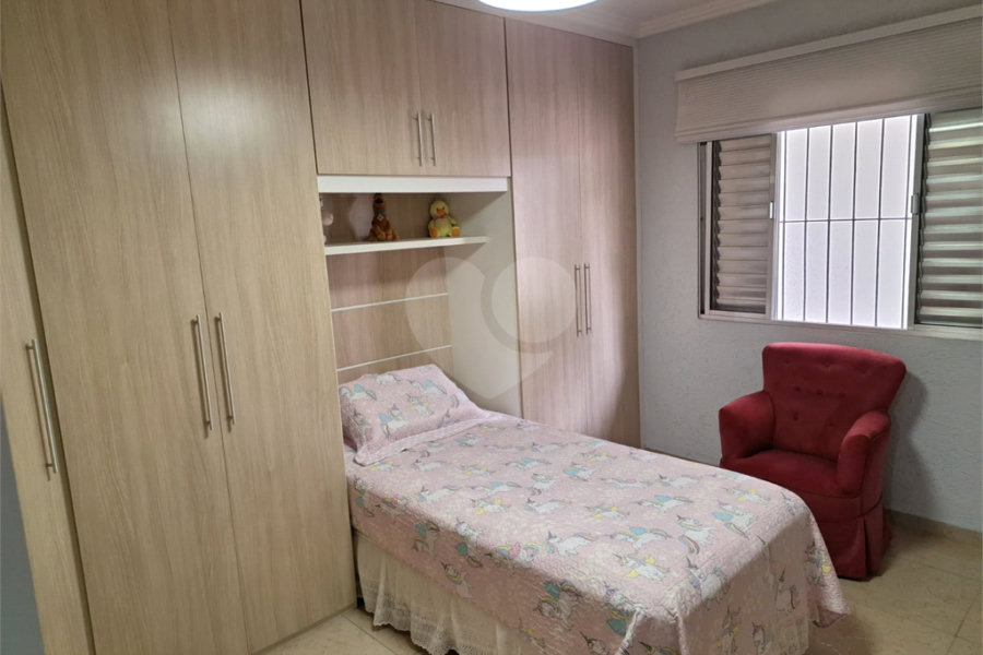 Sobrado à venda com 3 quartos, sendo 1 suíte, em Tremembé, São Paulo, SP