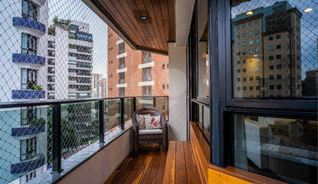 Apartamento à venda com 4 quartos, sendo 3 suítes, em Moema, São Paulo, SP