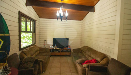 Chácara à venda com 3 quartos em Alpes Paulista (mailasqui), São Roque, SP