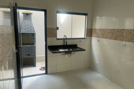 Casa de Vila à venda com 2 quartos, sendo 1 suíte, Pé na areia!!!