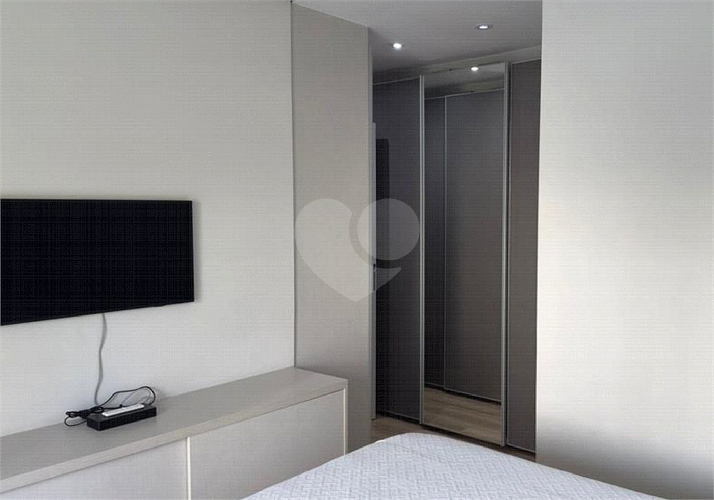 Apartamento à venda com 3 suítes em Água Branca, São Paulo, SP