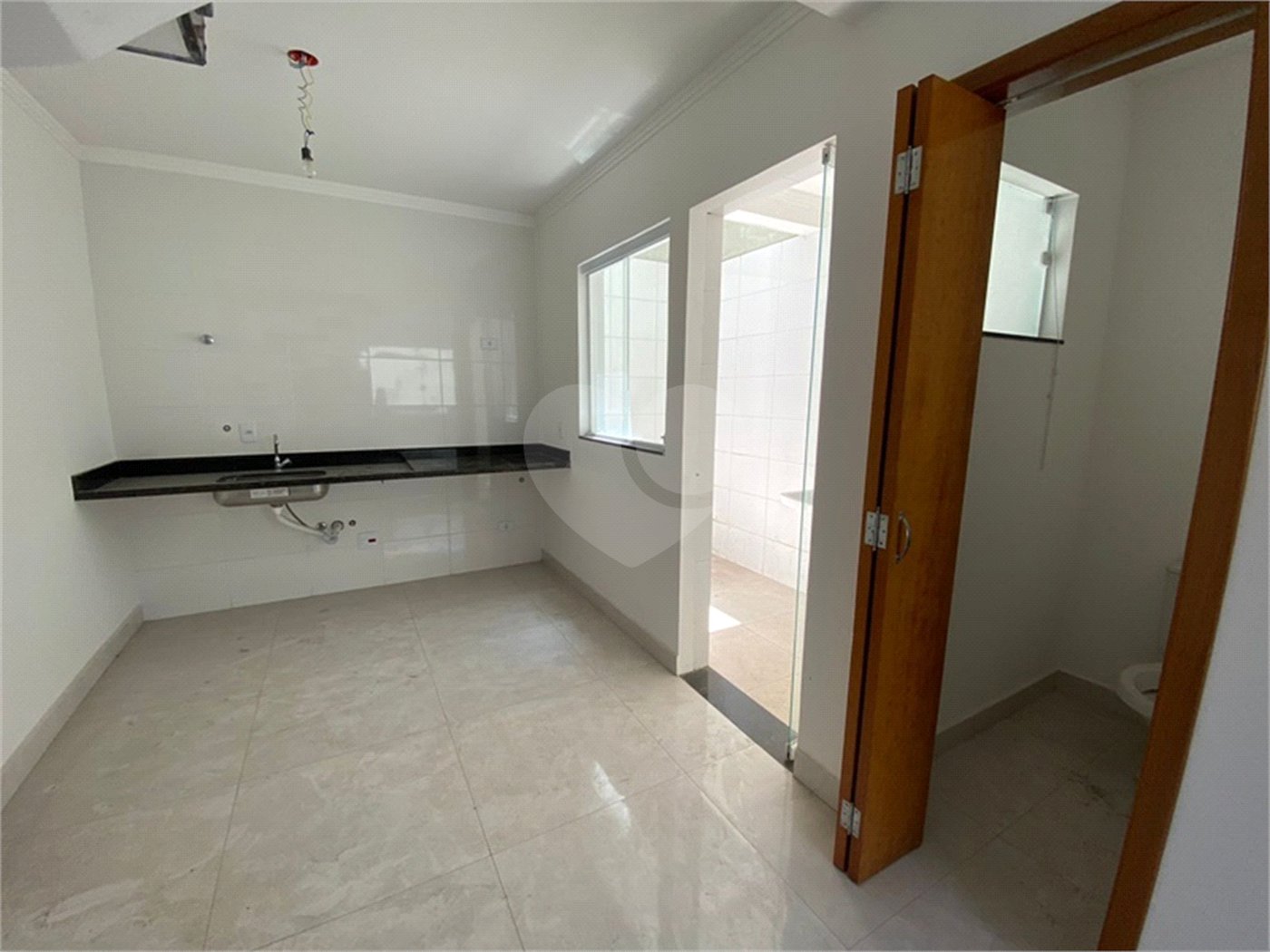 Casa para alugar com 3 quartos, sendo 1 suíte,  no condomínio Villagio DI Maria, São Paulo - SP