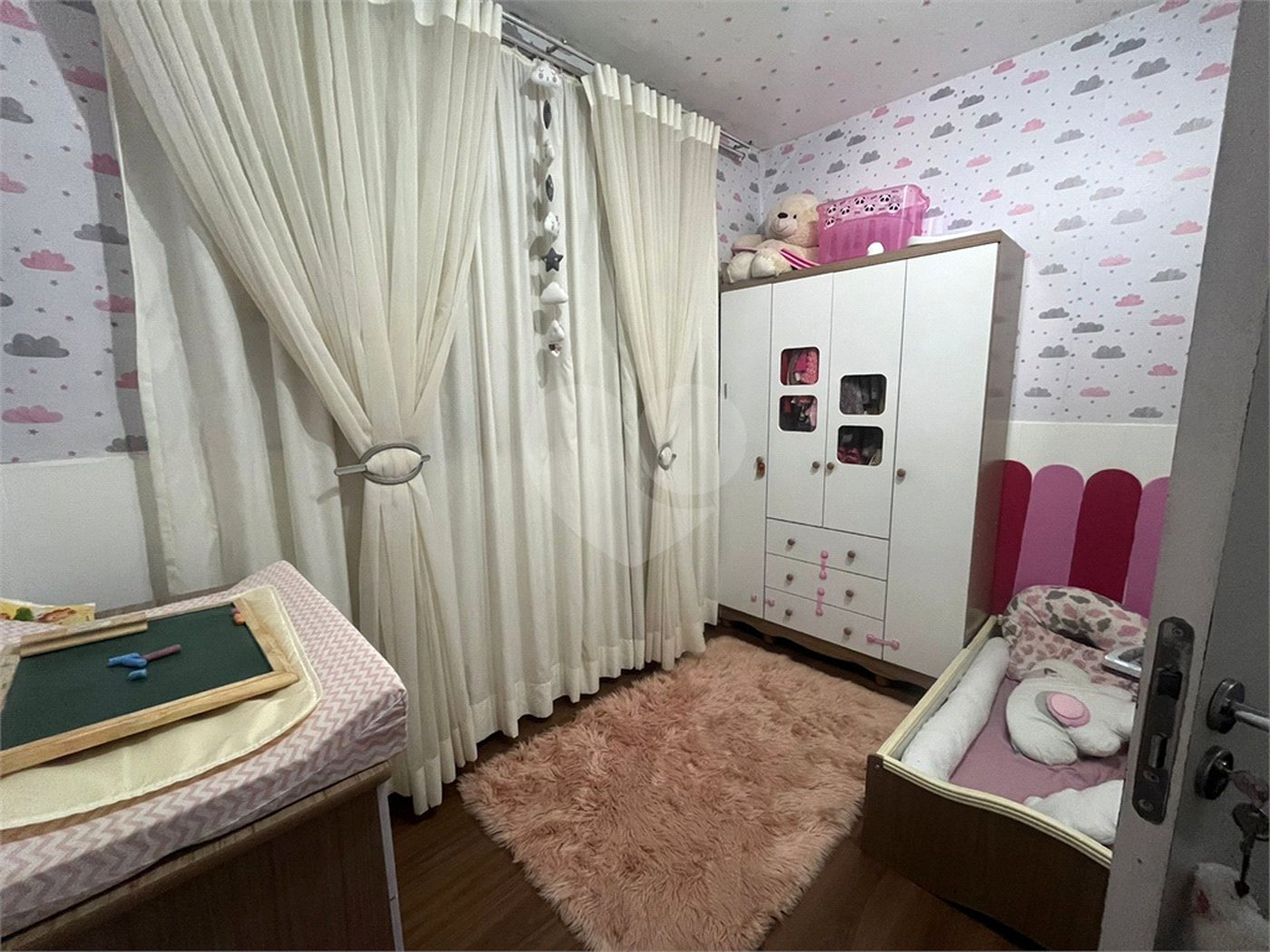 Casa à venda com 2 quartos, sendo 1 suíte,  em Vila Eugênia, Mogi das Cruzes, SP