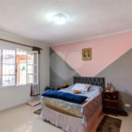 Casa à venda ou para alugar com 4 quartos, sendo 3 suítes,  em Jardim Vivan, São Paulo, SP