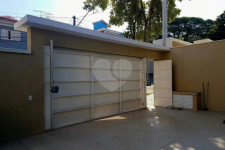 Sobrado à venda com 3 quartos, sendo 1 suíte,  em Jardim Prudência, São Paulo, SP
