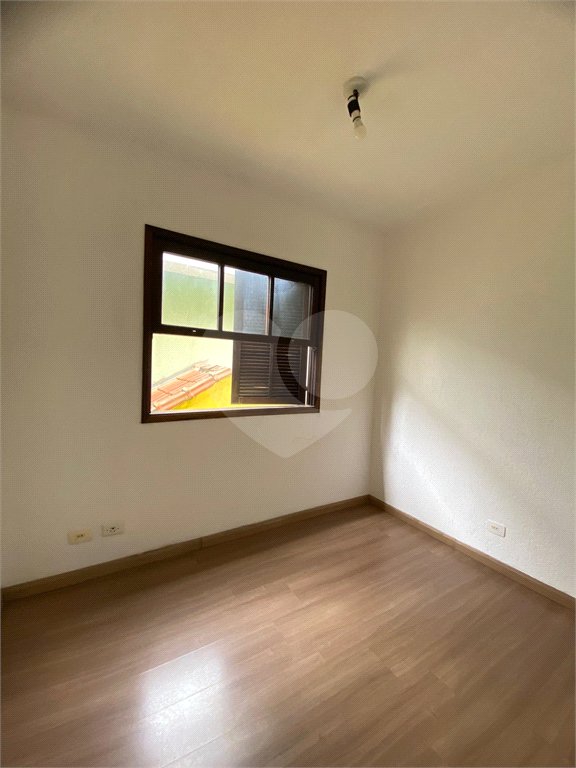 Sobrado à venda com 3 quartos, sendo 1 suíte, em Vila dos Remédios, São Paulo, SP