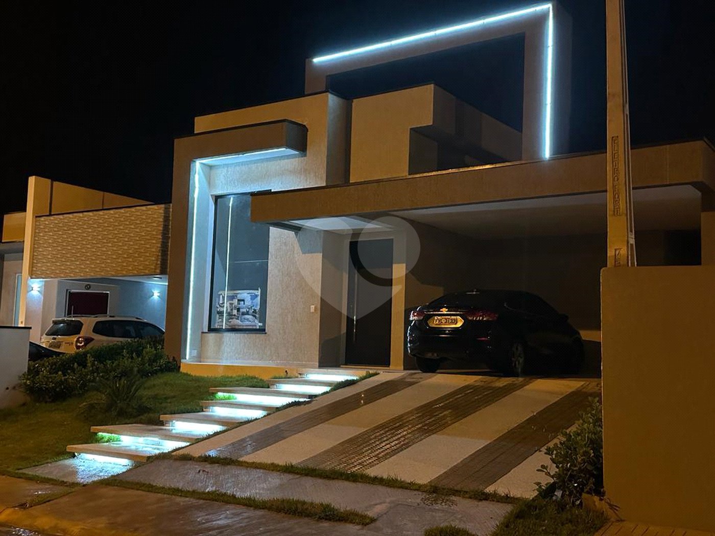 Terreno à venda com 3 suítes no condomínio Residencial Veneza, Mogi das Cruzes - SP