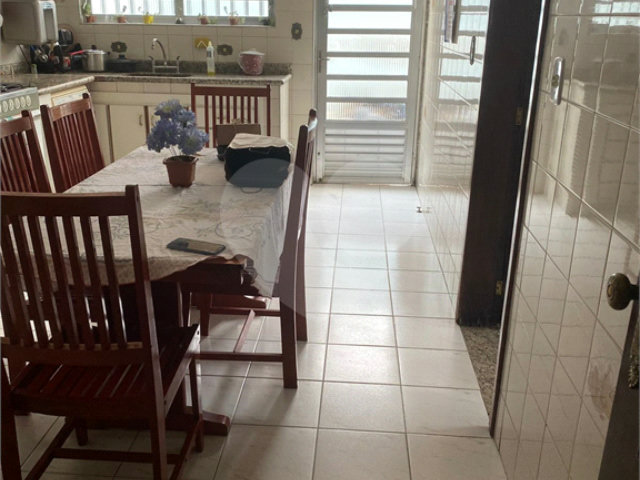 Sobrado à venda com 4 quartos, sendo 2 suítes,  em Imirim, São Paulo, SP