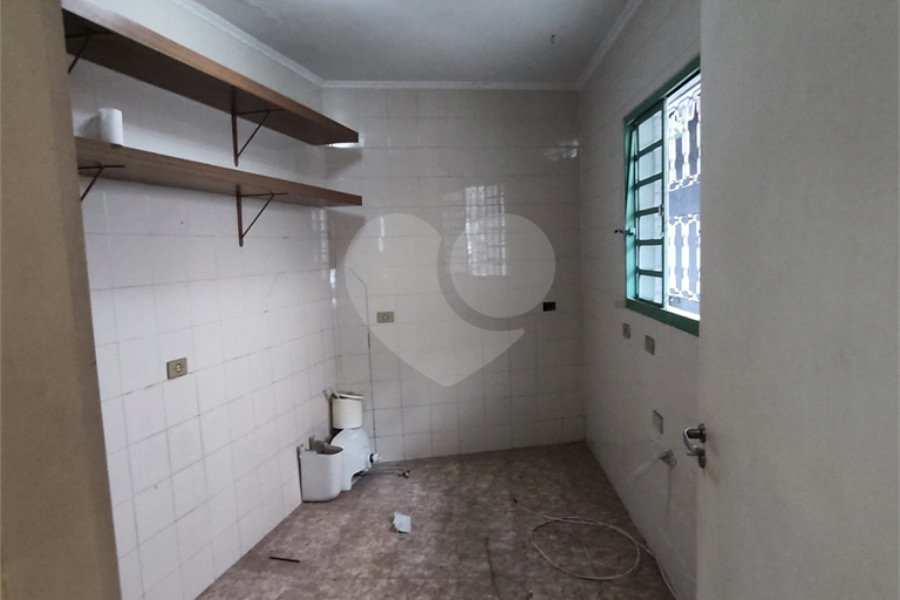 Sobrado à venda ou para alugar com 2 quartos, sendo 1 suíte, em Parada Inglesa, São Paulo, SP