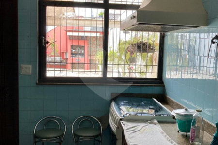 Sobrado à venda ou para alugar com 3 quartos, sendo 1 suíte,  em Parque Colonial, São Paulo, SP