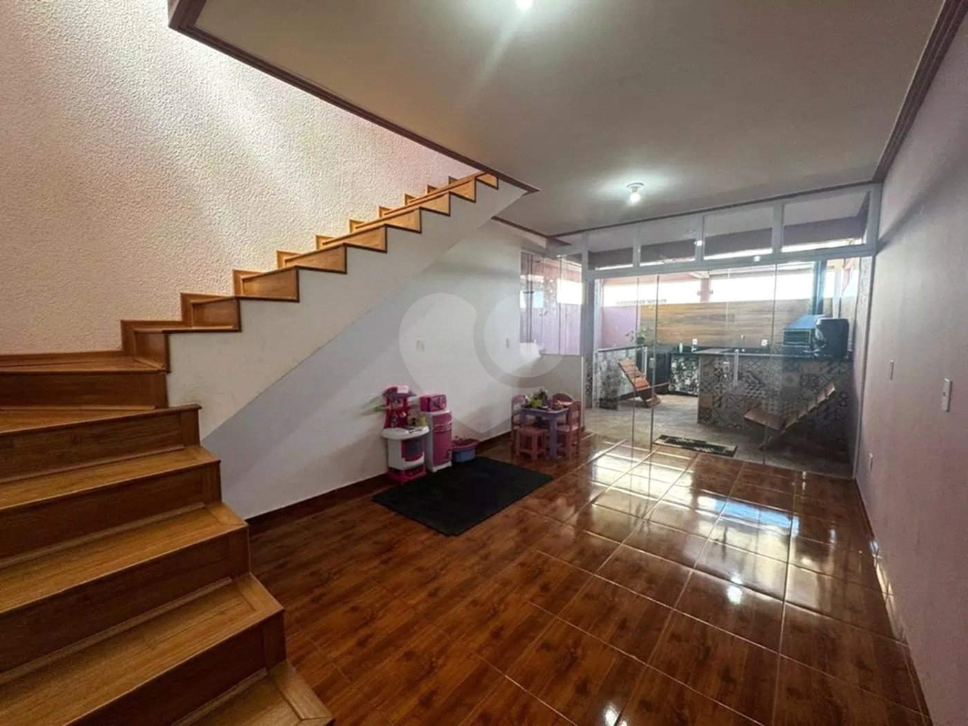 Casa à venda com 3 quartos, sendo 1 suíte, em Vila Maria Isabel, Itapetininga, SP