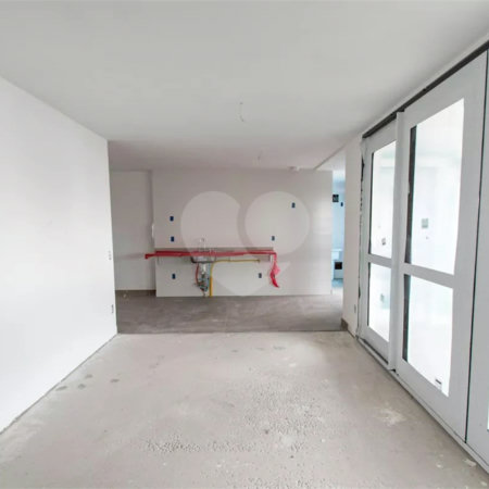 Apartamento à venda com 3 suítes em Vila Firmiano Pinto, São Paulo, SP