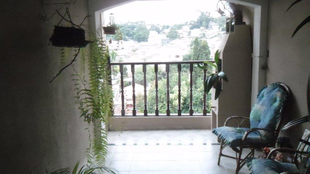 Sobrado à venda com 4 quartos, sendo 2 suítes, em Vila Irmãos Arnoni, São Paulo, SP