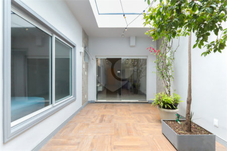 Casa à venda com 2 quartos, sendo 1 suíte,  em Chácara Santo Antônio, São Paulo, SP