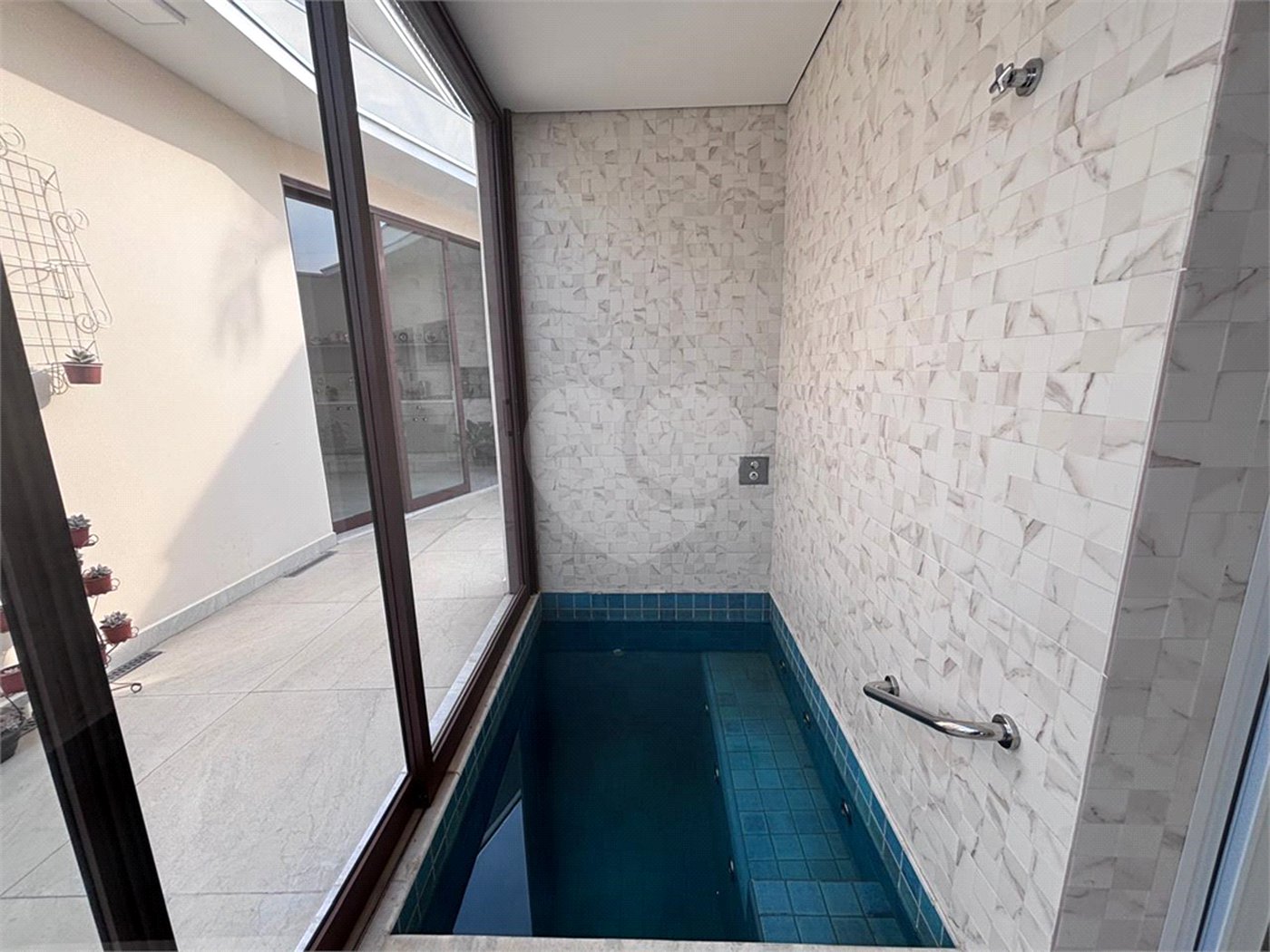 Casa à venda com 2 quartos, sendo 1 suíte, no condomínio Horizontes de Sorocaba, Sorocaba - SP
