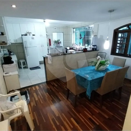 Sobrado à venda com 4 quartos, sendo 1 suíte, em Vila Prel, São Paulo, SP