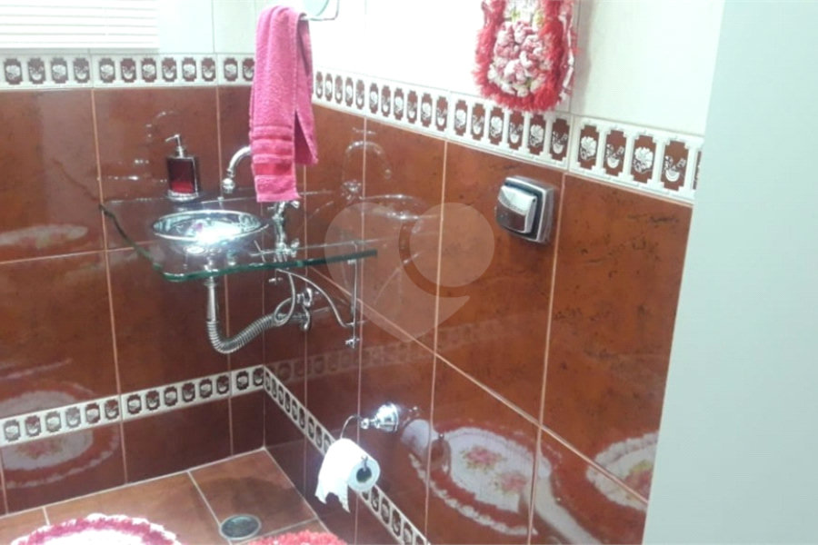 Sobrado à venda com 3 quartos, sendo 1 suíte, em Vila Milton, Guarulhos, SP