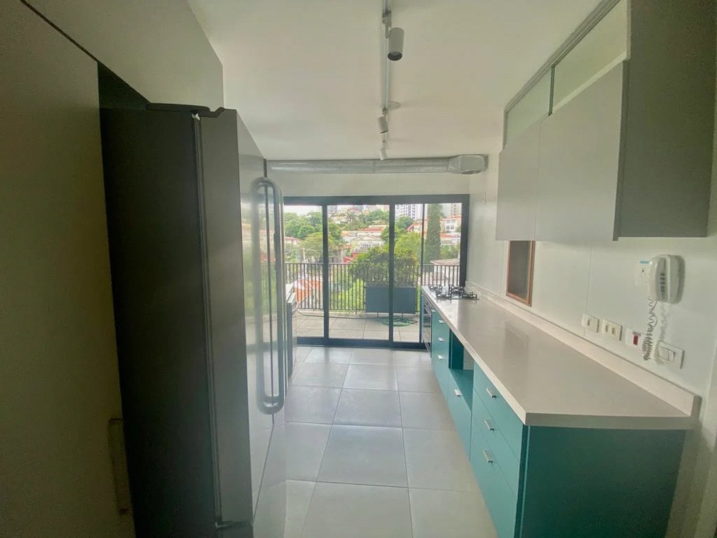 Apartamento à venda com 3 suítes em Jardim das Bandeiras, São Paulo, SP