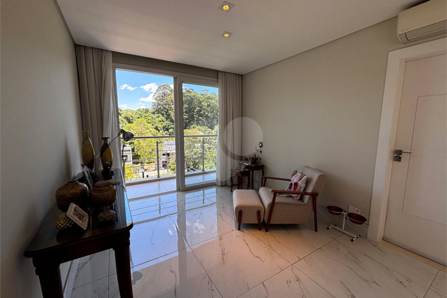 Casa à venda com 4 quartos, sendo 3 suítes, no condomínio Reserva Nova Cantareira, São Paulo - SP