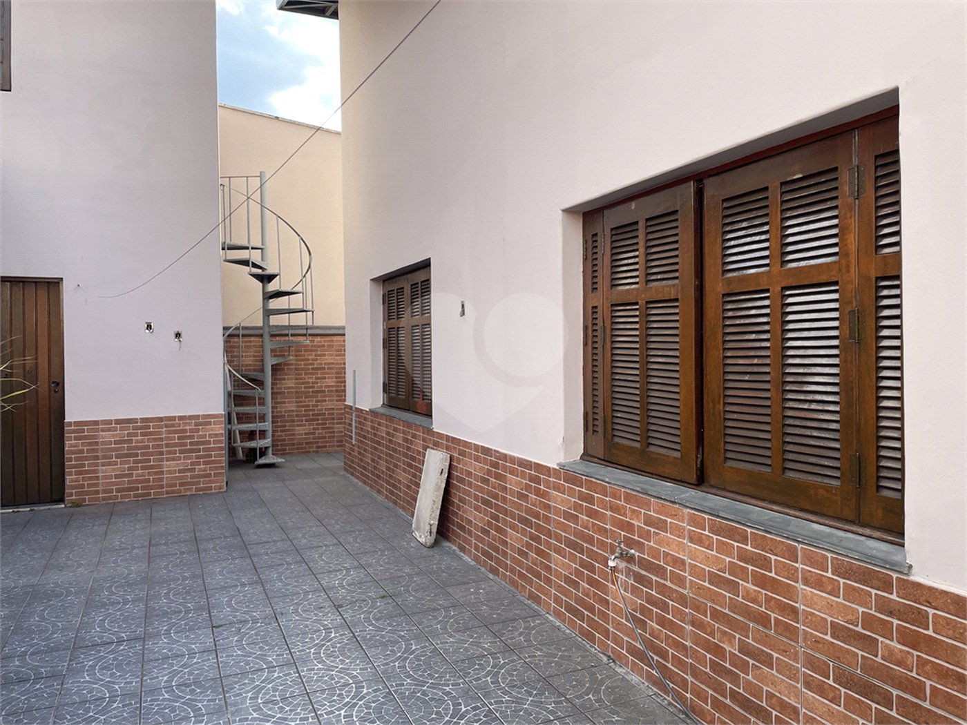 Casa Térrea à venda com 5 quartos, sendo 3 suítes, em Instituto de Previdência, São Paulo, SP