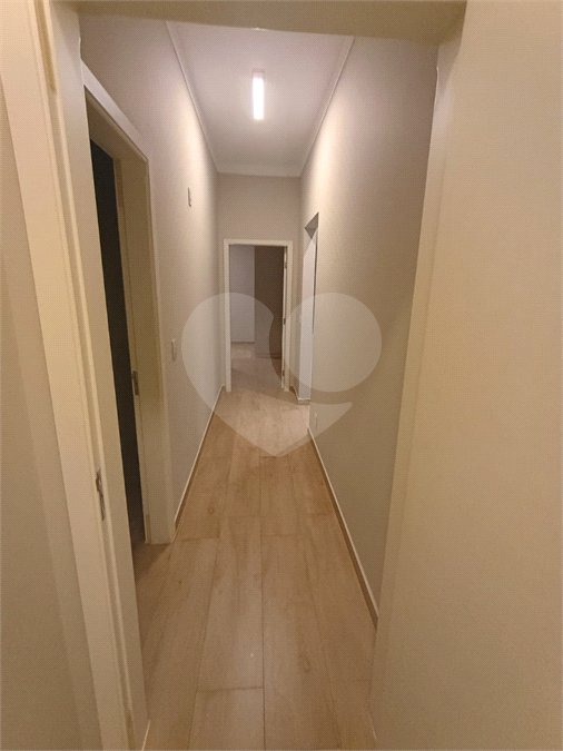 Casa para alugar com 3 quartos, sendo 1 suíte, no condomínio Recanto dos Paturis, Vinhedo - SP