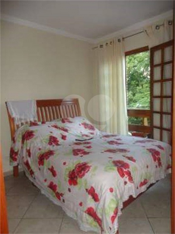 Casa à venda com 3 quartos, sendo 1 suíte,  em Parque Monte Alegre, Taboão da Serra, SP