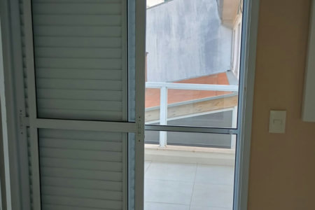 Casa à venda com 3 quartos, sendo 1 suíte,  no condomínio Vila flora, Hortolândia - SP