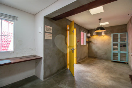 Sobrado à venda com 2 quartos, sendo 1 suíte, em Jardim Petrópolis, São Paulo, SP